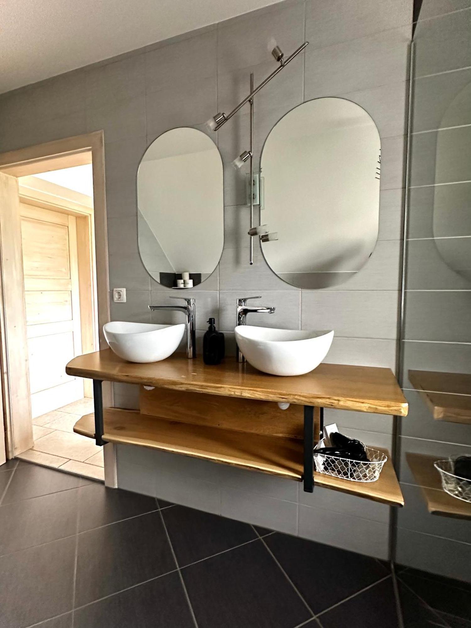 Hisa Sreco Apartment Бегунье на Горенскем Екстериор снимка